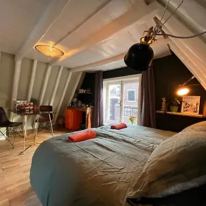 Attic Monkeys Amsterdam