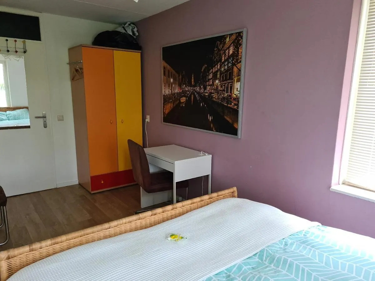 Johan'S B&B, Dakterras & Goedkoop Parkeren - Sinds 2014 Amsterdam Homestay