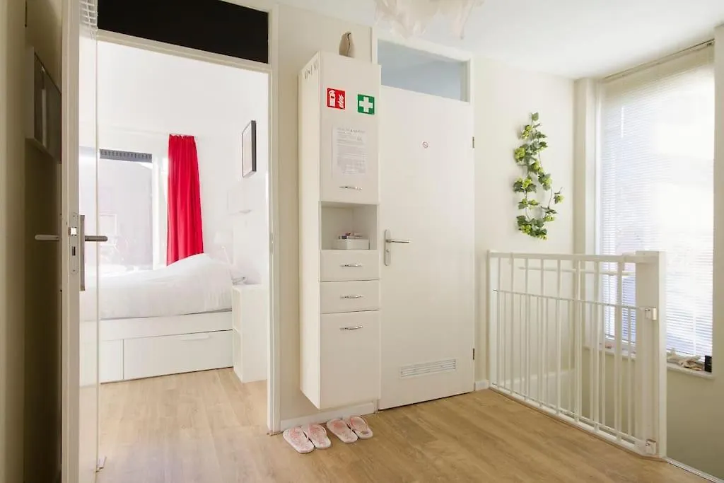 Johan'S B&B, Dakterras & Goedkoop Parkeren - Sinds 2014 Amsterdam Homestay