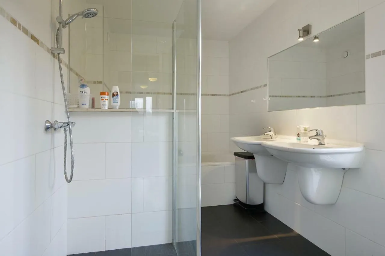 Johan'S B&B, Dakterras & Goedkoop Parkeren - Sinds 2014 Amsterdam Homestay